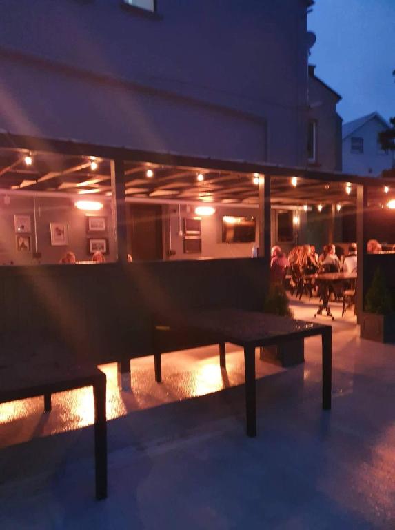 The Midway Bar & Guesthouse room 1